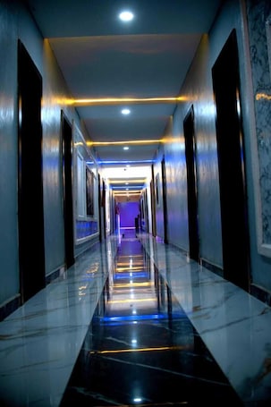 Hallway. Ivy Hotel Epe