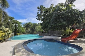 Outdoor pool - Amazing View Mountain Resort Laguna (Mabitac)