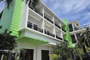 Exterior - Amazing View Mountain Resort Laguna (Mabitac)