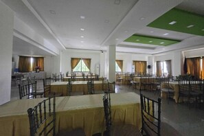 Meeting facility - Amazing View Mountain Resort Laguna (Mabitac)