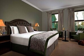 Cribs/infant beds - Great National Oranmore Lodge Hotel (Oranmore)