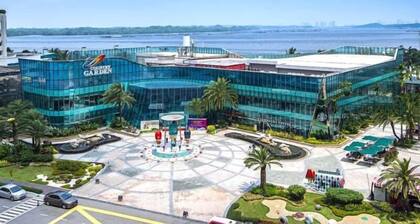Danga Bay Country Garden by RR JBcity