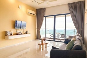 Room - Danga Bay Country Garden by RR JBcity (Johor Bahru)