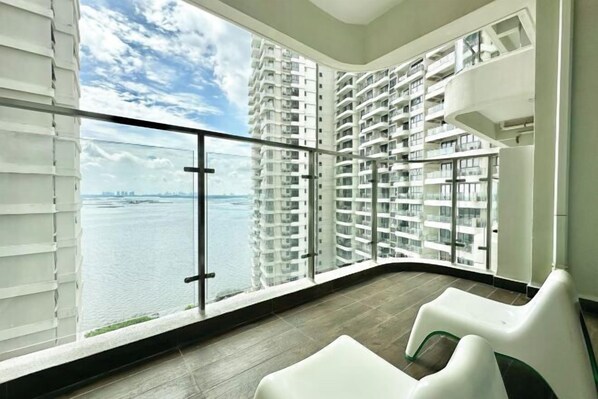 Room - Danga Bay Country Garden by RR JBcity (Johor Bahru)