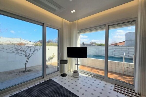 Room - Yuyuhi Private Pool Villa (Jeju)