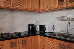 Room - Mountain Nest Villa Dalat - BBQ, Cloud Hunting, Camping (Lac Duong District)