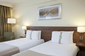 Cribs/infant beds - Holiday Inn NORWICH by IHG (Norwich)