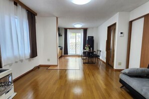 Iron/ironing board - SECOND HOUSE OTARU (Otaru)
