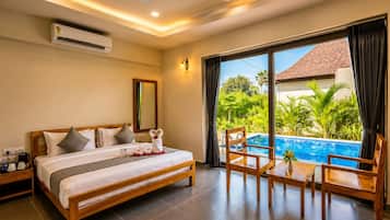 Presidential Suite With Outdoor Pool