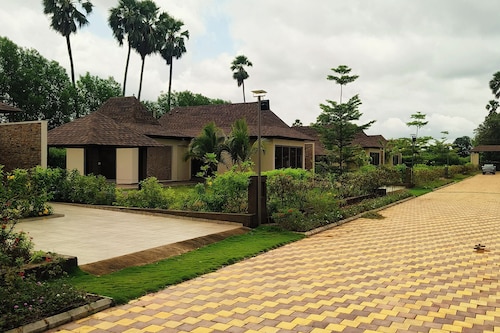 Daksh The Nirvana Retreat -