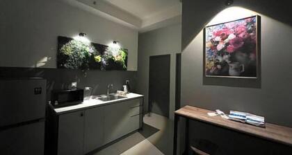 Entire Unit & 2BR Near Legoland