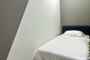 Room - Entire Unit & 2BR Near Legoland (Iskandar Puteri)
