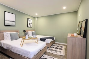 1 bedroom, iron/ironing board, travel crib, WiFi