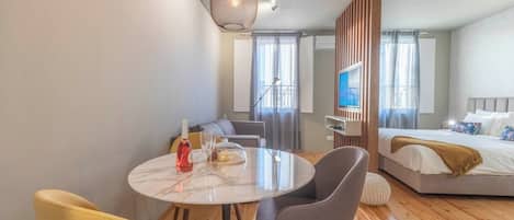 1 bedroom, iron/ironing board, travel cot, WiFi