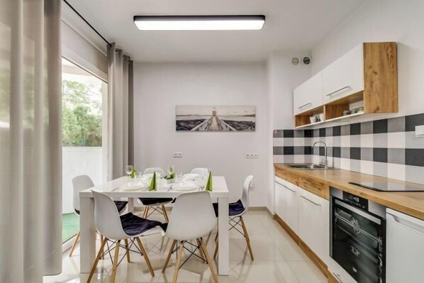 Cribs/infant beds - GreenApartments (Chorzow)