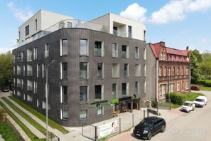 Unclassified image, 3 of 37, button - GreenApartments (Chorzow)