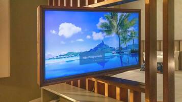 1 bedroom, iron/ironing board, travel crib, WiFi