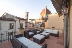 Cribs/infant beds - Yome - Your Home in Florence (Florence)