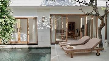 Kolam renang outdoor