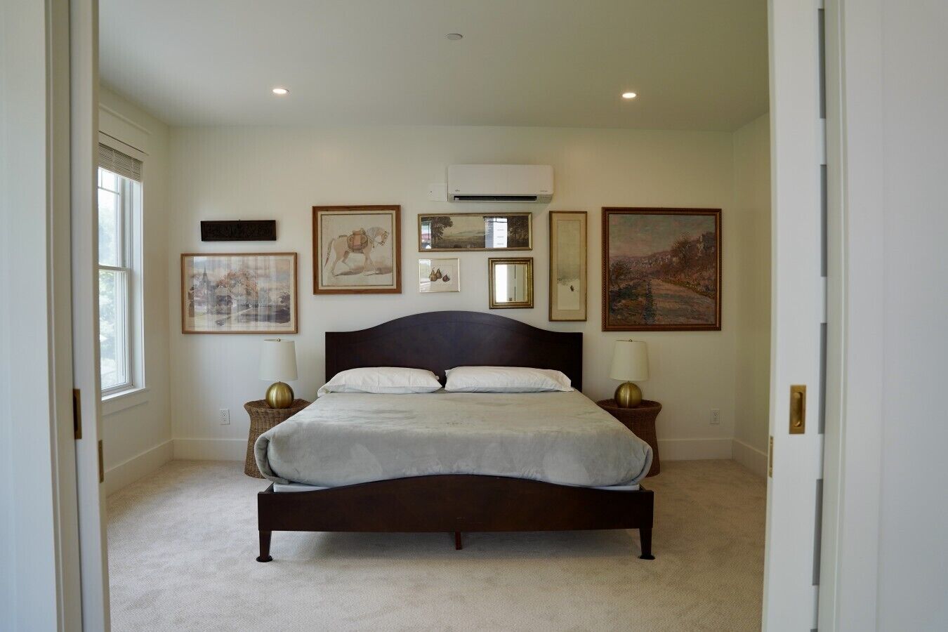 Desk, iron/ironing board, travel cot, free WiFi