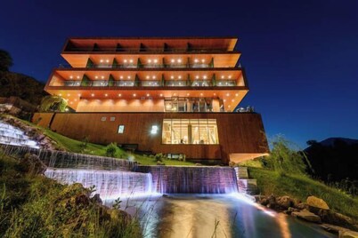 Hotel Uji Ftohte