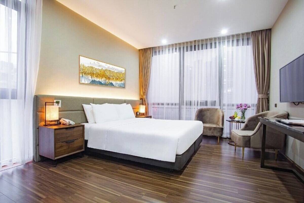 Junior Suite, City View