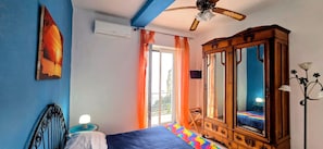 4 bedrooms, travel crib, free WiFi, bed sheets