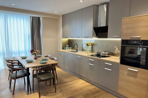 May Seven Hotel and Suites