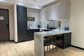 Cribs/infant beds - May Seven Hotel and Suites (Ulaanbaatar)