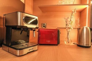 Cribs/infant beds - May Seven Hotel and Suites (Ulaanbaatar)