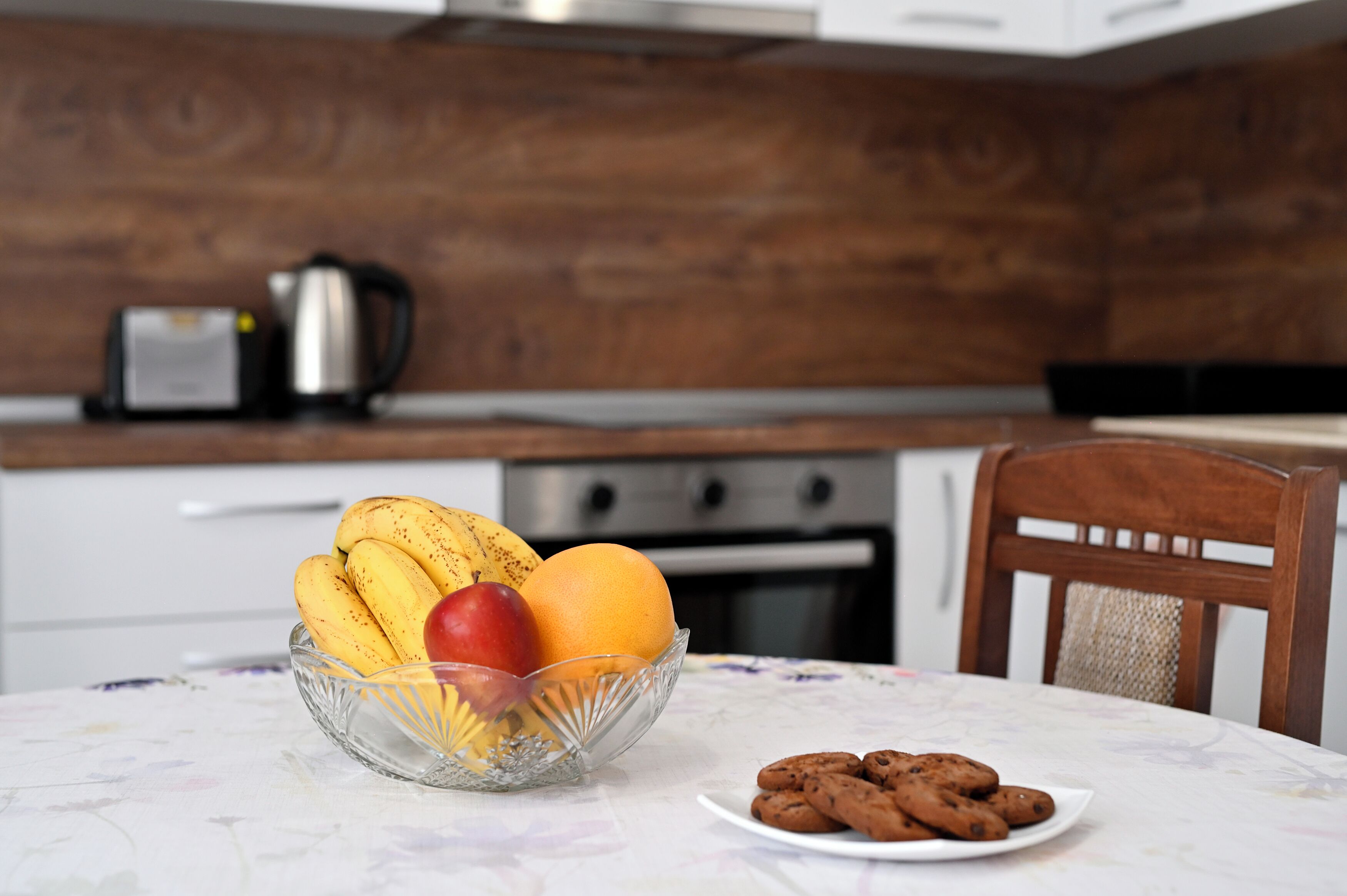 Microondas, horno y placa de cocina
