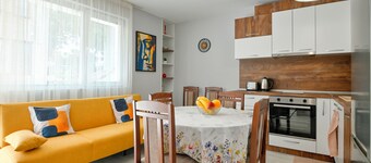 Modern style 3 room apartment with private parking