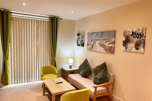 Living area - Two-bed Luxury Apartment B12LS by Live Comfortably (Birmingham)