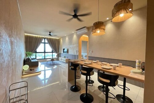 L23-ParadigmMall Residence Skudai JB 3R2B-10pax