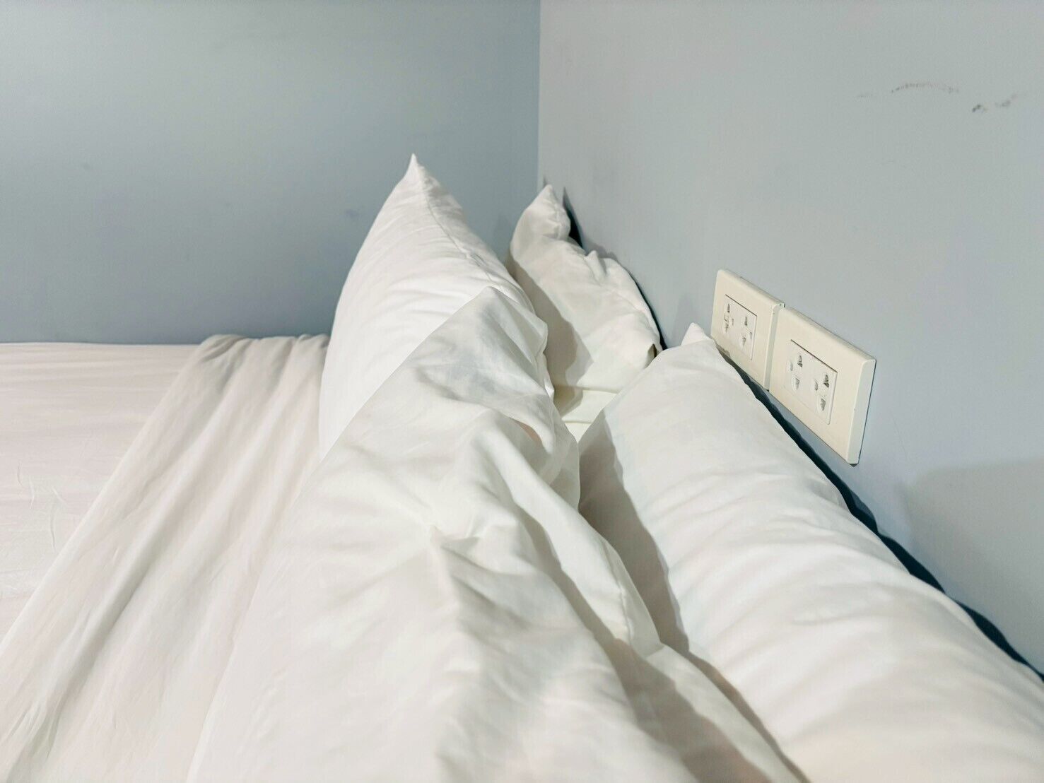 Habitación doble | Cortinas blackout, wifi gratis y ropa de cama 