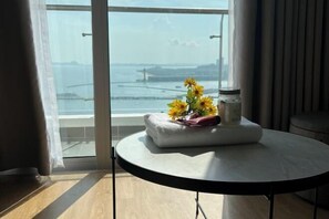Interior - Cozy Homestay 2 BR sea view 29th flr Halong center. (Ha Long)
