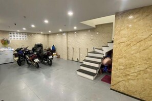 Self-parking (surcharge)