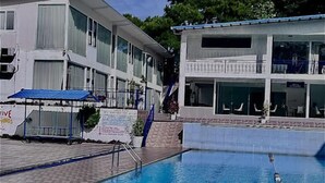 Gambar tidak terklasifikasi, 3 dari 24, tombol