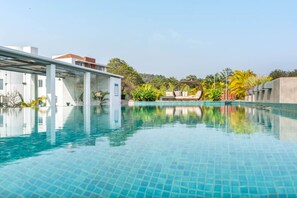 Apartment | 2 bedrooms - Chic 2bhk With Rooftop Pool Near Coco Beach (Nerul)