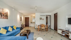 Unclassified image, 4 of 31, button - Chic 2bhk With Rooftop Pool Near Coco Beach (Nerul)