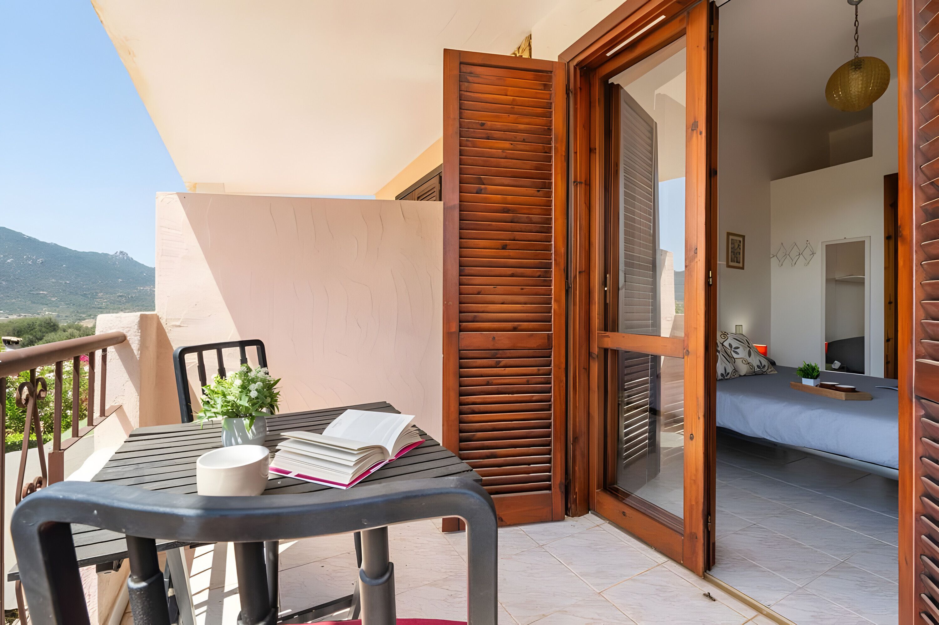 屋外ダイニングエリア