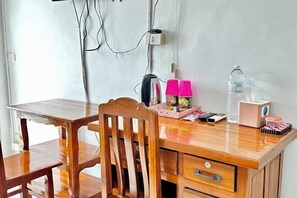 Room - Eco hostel Bangsaen (Chon Buri)