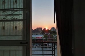 View from property - Eco hostel Bangsaen (Chon Buri)