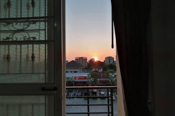 View from property - Eco hostel Bangsaen (Chon Buri)