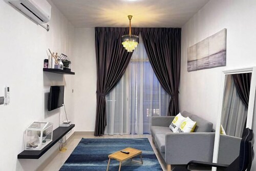 SKS Habitat Larkin@2Bed 3 min to Larkin Central