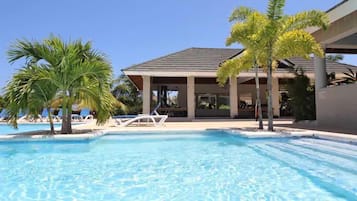 10 piscines a l'aire lliure