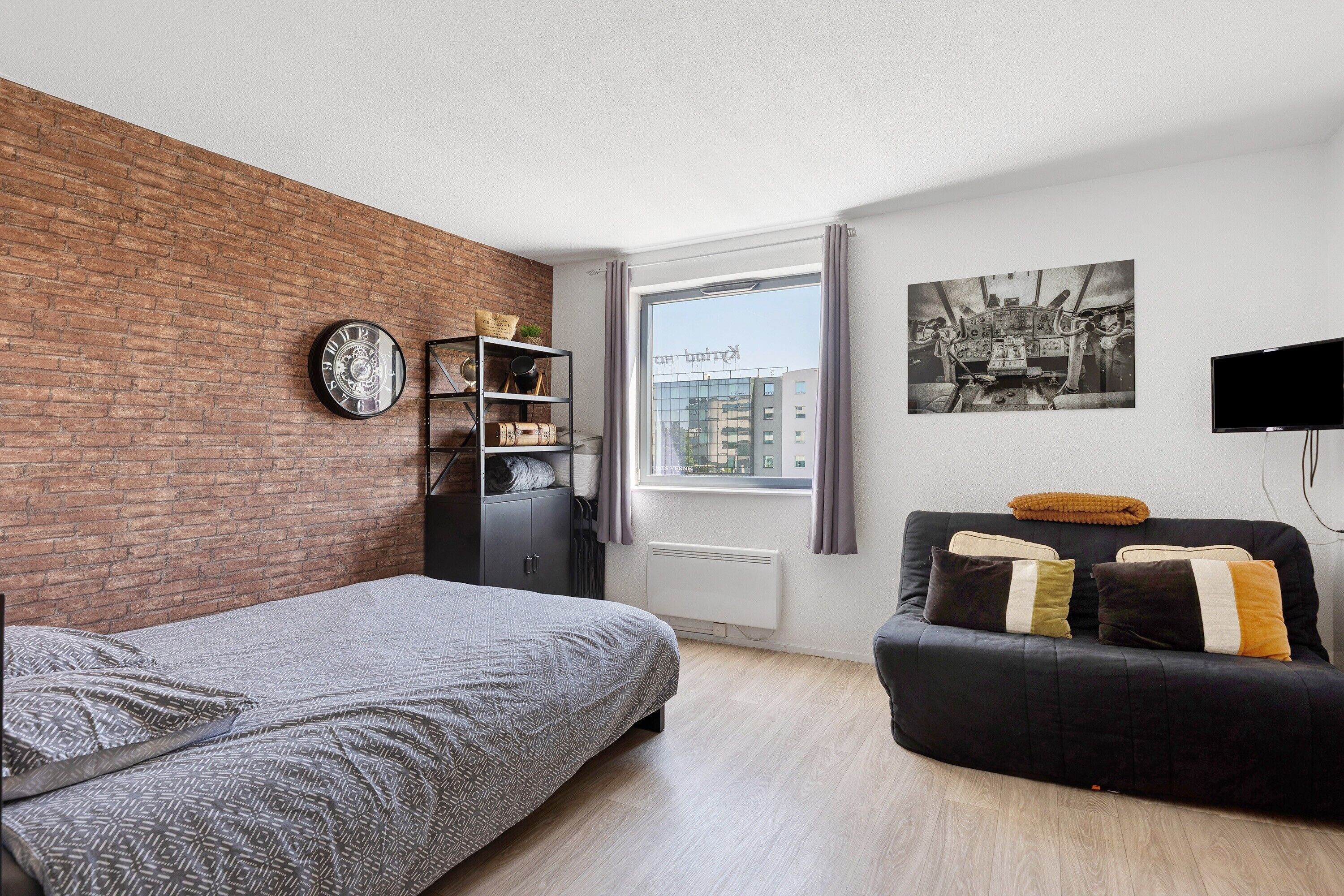 1 bedroom, WiFi, bed sheets