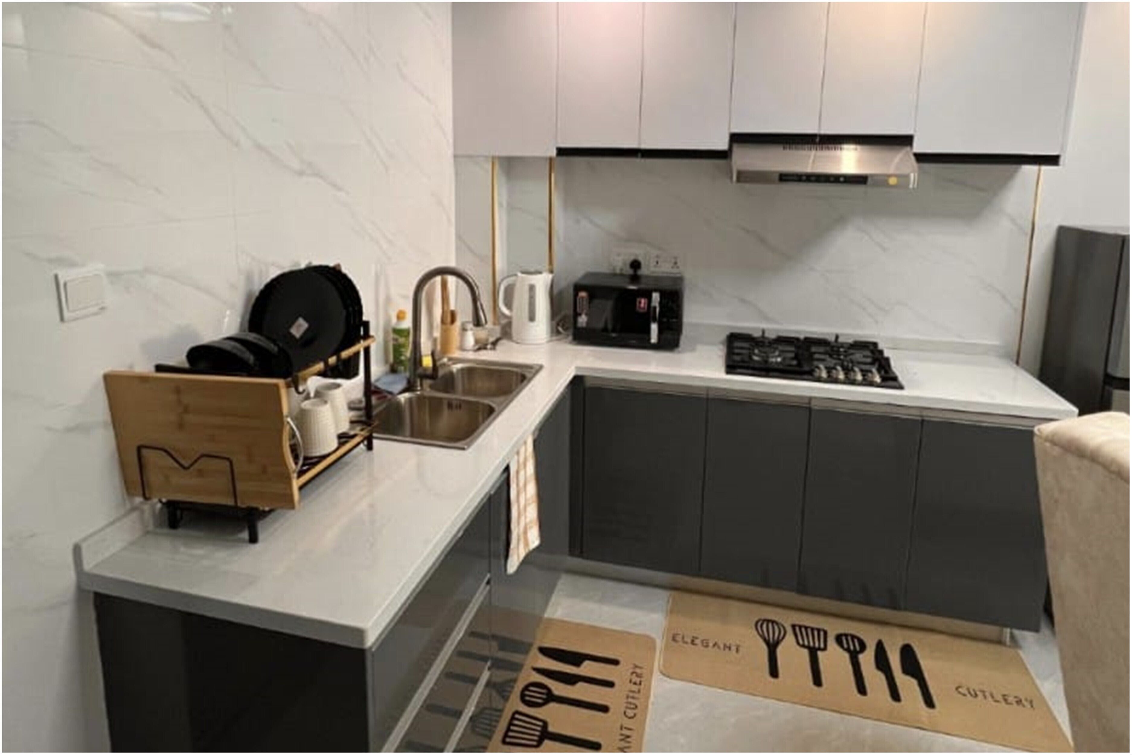 Fridge, microwave, stovetop, electric kettle