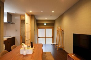 Restaurant - Kin · Tengachaya 12-3 (Osaka)