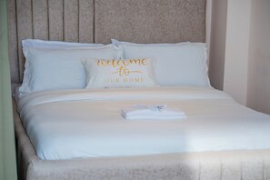 Iron/ironing board, free WiFi, bed sheets